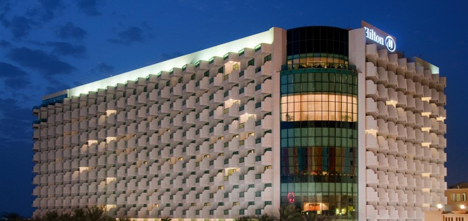 Закрытие бассейна в отеле Hilton Dubai Jumeirah Resort